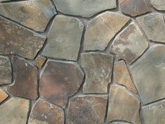 China Natural Paving Stone Rusty Slate Irregular Stone Crazy Stone Multicolor Stepping Stone supplier